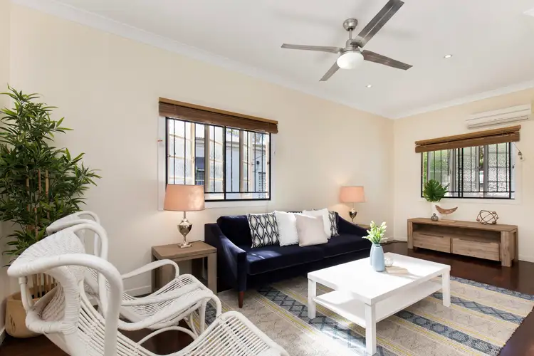 26 Rokeby Terrace, Taringa QLD 4068