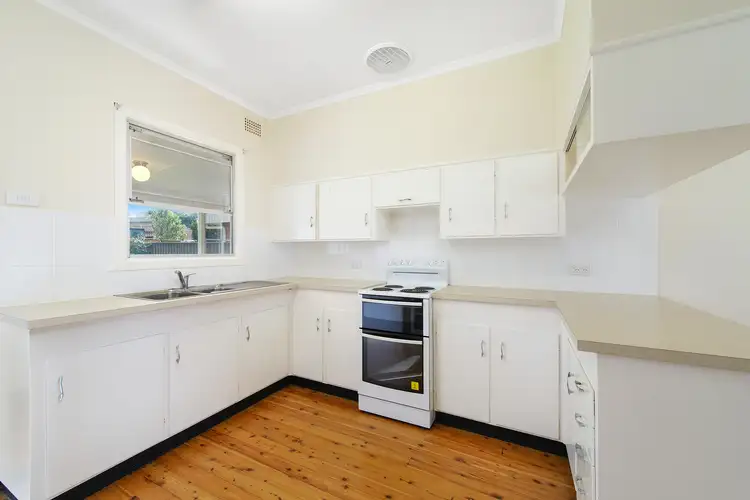 Second view of Homely house listing, 5 Florida Street, Port Macquarie NSW 2444