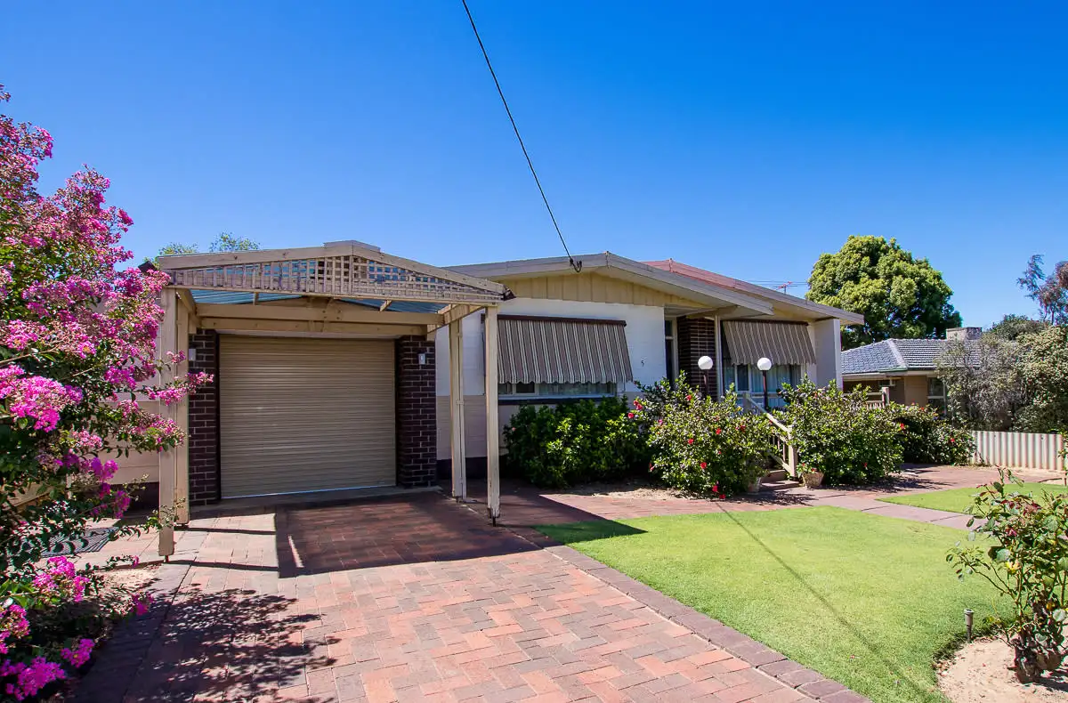 Main view of Homely house listing, 5 Sefton Avenue, Viveash WA 6056