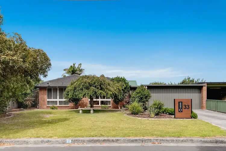 33 Houlder Avenue, Junction Village VIC 3977