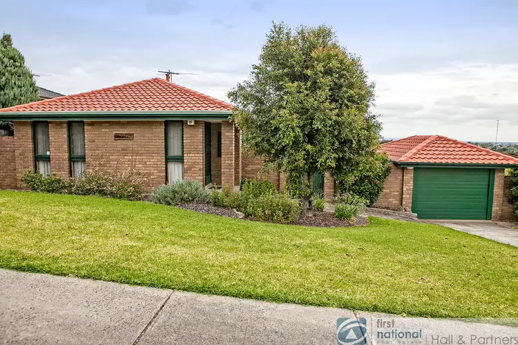 60 Heatherton Road, Endeavour Hills VIC 3802