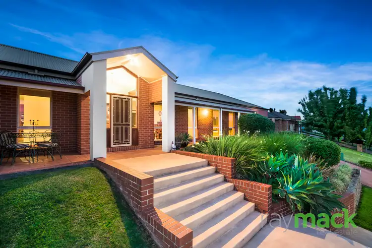 6 Grandeur Place, Albury NSW 2640
