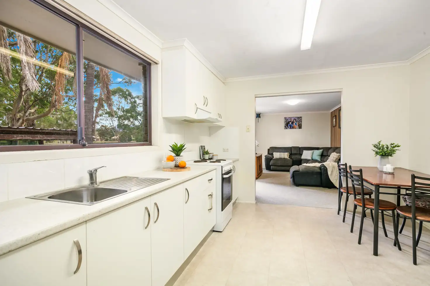 Main view of Homely house listing, 2/34 Horsley Drive, Horsley NSW 2530