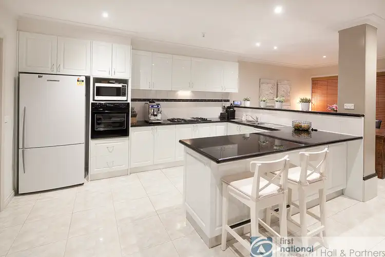 Fifth view of Homely townhouse listing, 2/5 Carnation Court, Endeavour Hills VIC 3802