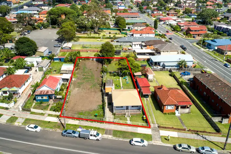 116-118 Gladstone Avenue, Coniston NSW 2500