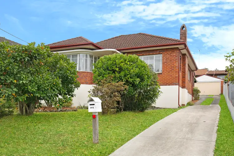 Second view of Homely house listing, 302 Gipps Road, Keiraville NSW 2500