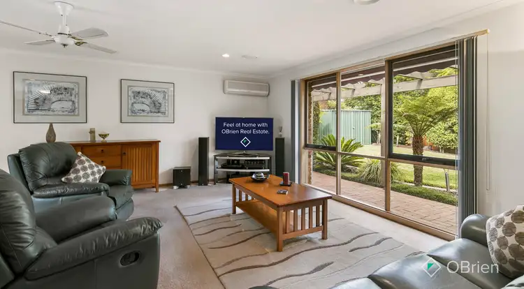 Sixth view of Homely house listing, 8 Raewyn Court, Langwarrin VIC 3910