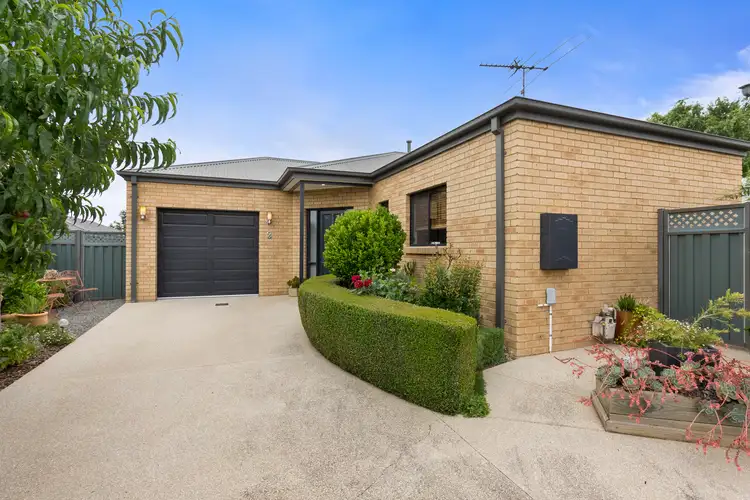 2/23 Atkinson Street, Ballan VIC 3342
