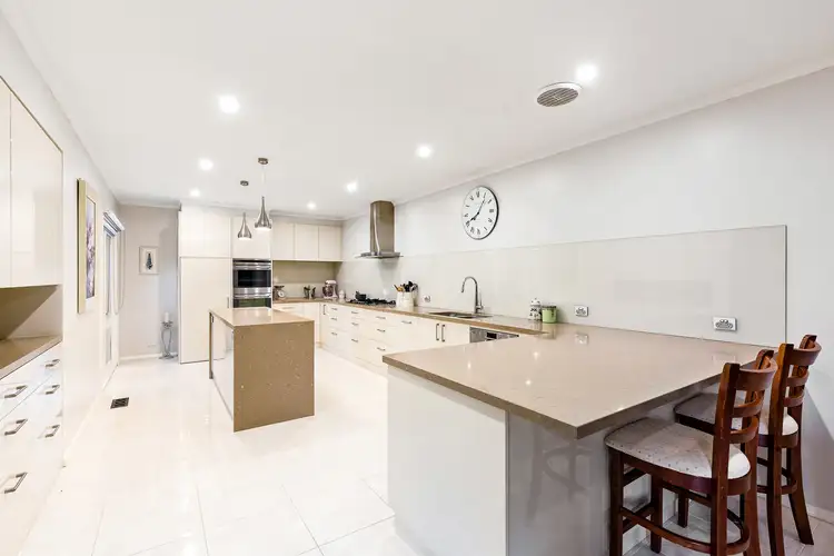 31 Golf Hill Avenue, Doncaster VIC 3108