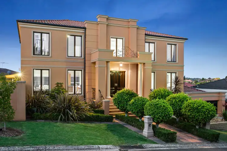 16 Chateau Rise, Bulleen VIC 3105