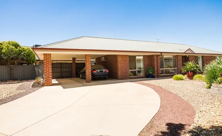10 Victoria Place, Echuca VIC 3564