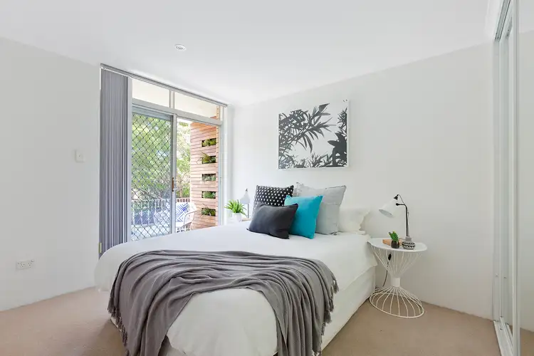 Third view of Homely apartment listing, 4/35 Dee Why Parade, Dee Why NSW 2099