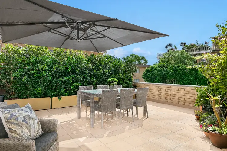 Main view of Homely unit listing, 2/38 The Crescent, Dee Why NSW 2099