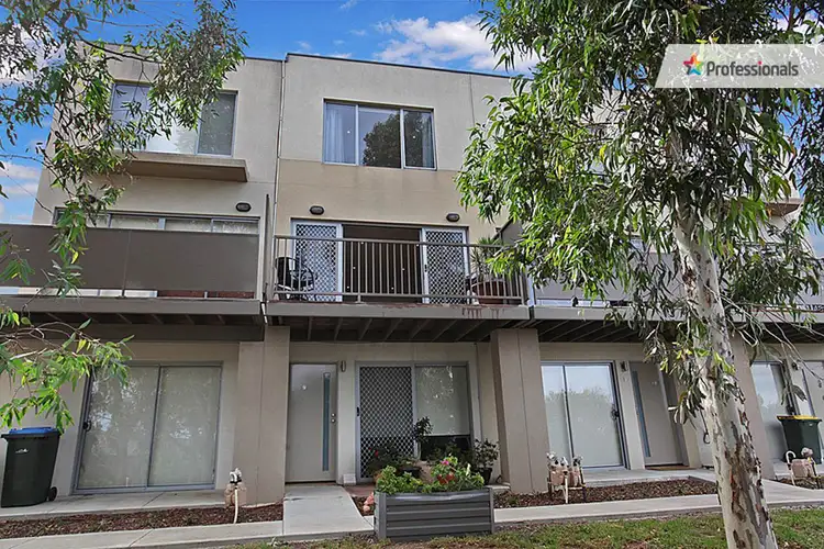 9/1 Clearwater Rise Parade, Truganina VIC 3029