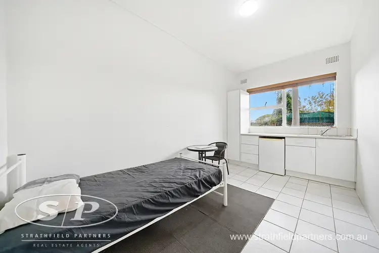 21/33 Angelo Street