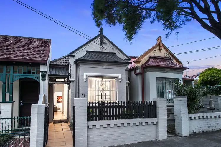 33 Yelverton Street, Sydenham NSW 2044