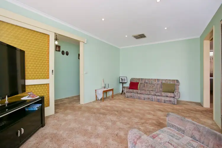 Fifth view of Homely house listing, 37 Mindoro Crescent, Lalor VIC 3075