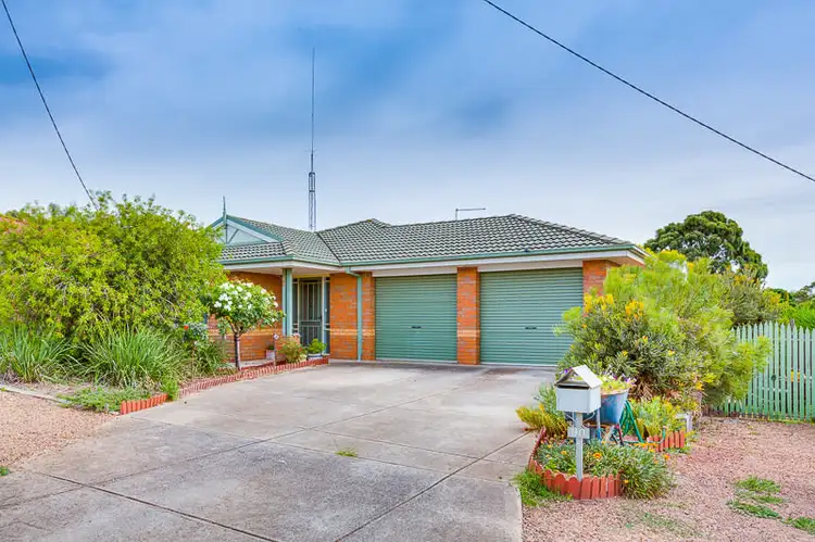 90 Holts Lane, Bacchus Marsh VIC 3340