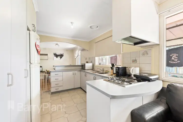 Sixth view of Homely house listing, 8 Box Court, Kings Park VIC 3021