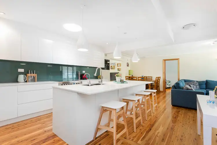 17 Whitegates Avenue, Peakhurst Heights NSW 2210