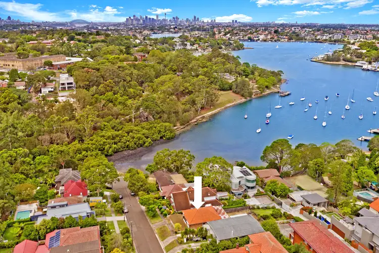 7 Bernard Avenue, Gladesville NSW 2111