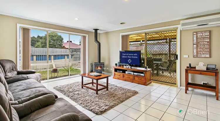 7 Vivi Court, Skye VIC 3977