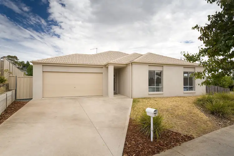 19 Victoria Cross Parade, Wodonga VIC 3690