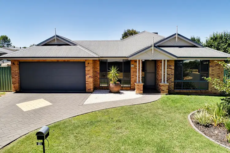 10 Selkirk Avenue, Dubbo NSW 2830