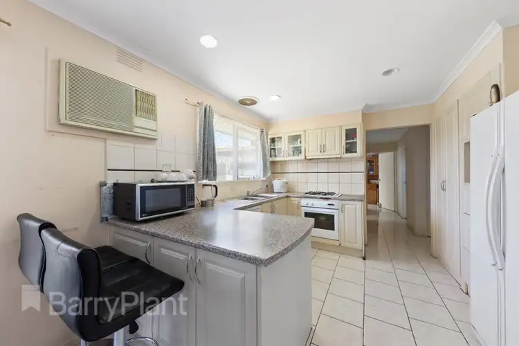 Fifth view of Homely house listing, 52 Gillespie Road, St Albans VIC 3021