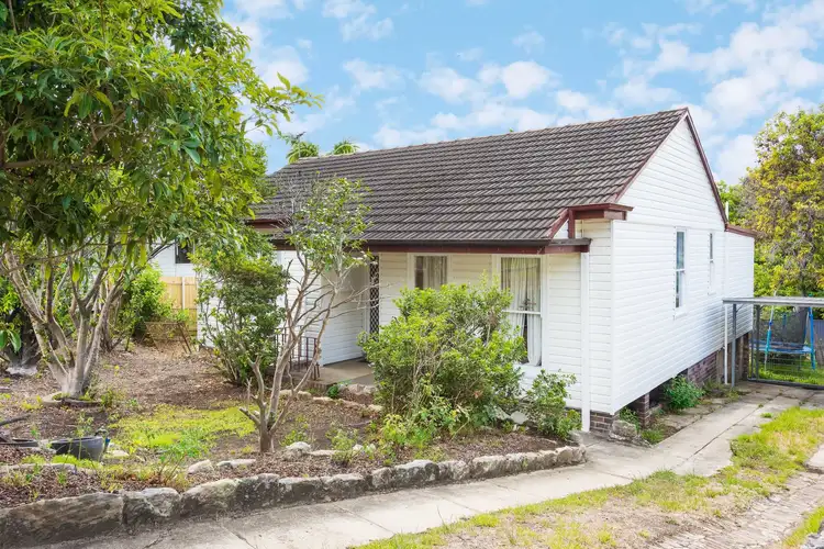 16 Warrigal Street, Jannali NSW 2226