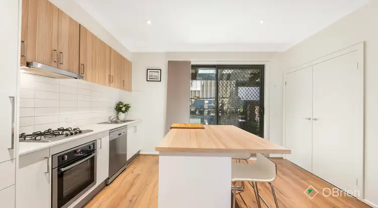 Fifth view of Homely house listing, 2 Indy Close, Kilsyth VIC 3137