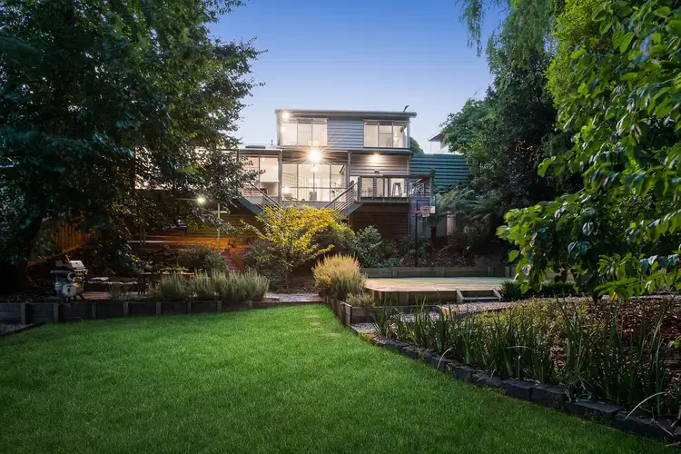 28 Outlook Drive, Doncaster VIC 3108