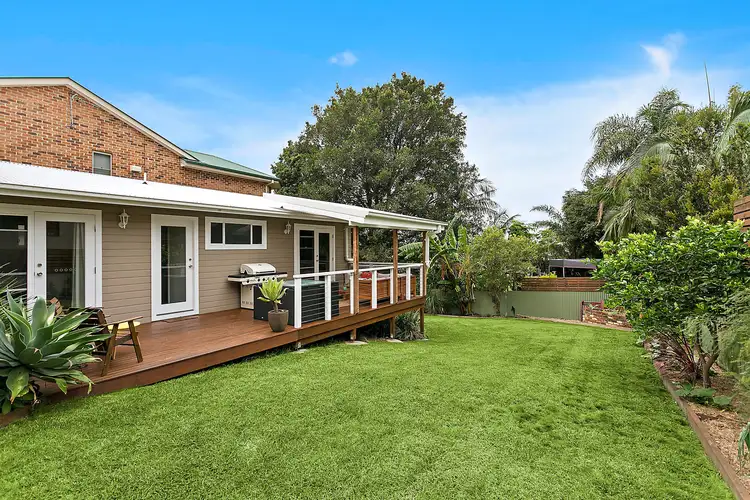 17 Fords Road, Thirroul NSW 2515