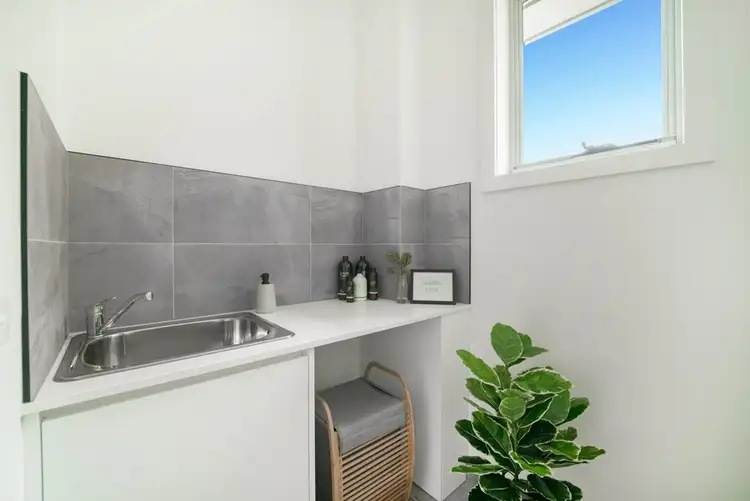 Fifth view of Homely townhouse listing, 2/82 Kernot Street, South Kingsville VIC 3015