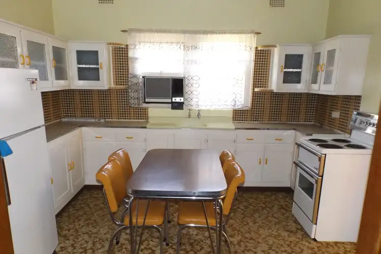 Fifth view of Homely house listing, 28 Lee Street, Wellington NSW 2820