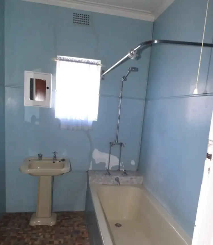 Seventh view of Homely house listing, 28 Lee Street, Wellington NSW 2820