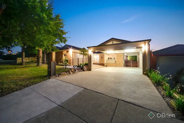 14 Mittagong Court, Berwick VIC 3806
