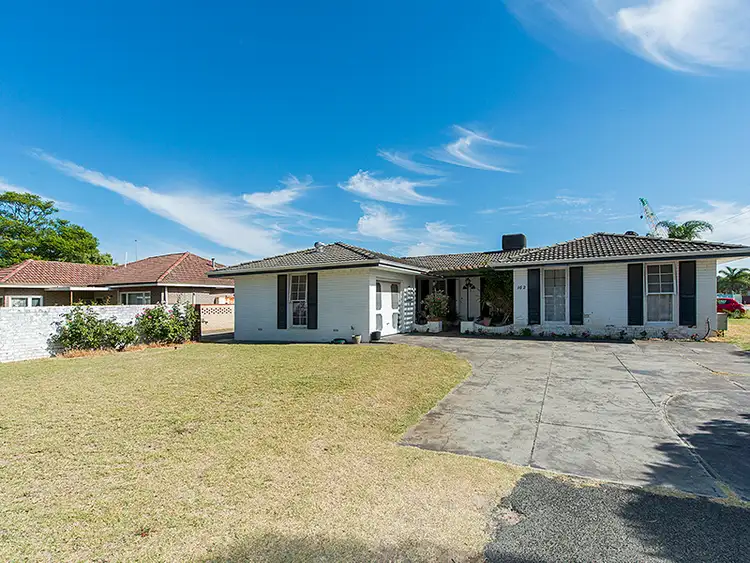 Second view of Homely house listing, 162 Coolgardie Avenue, Redcliffe WA 6104