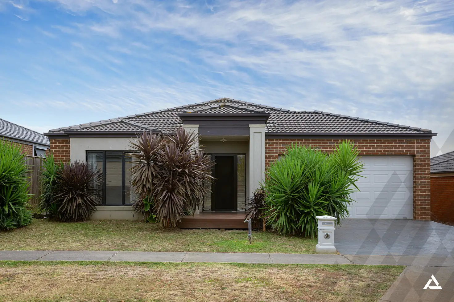 Main view of Homely house listing, 17 Lyndhurst Square, Drouin VIC 3818