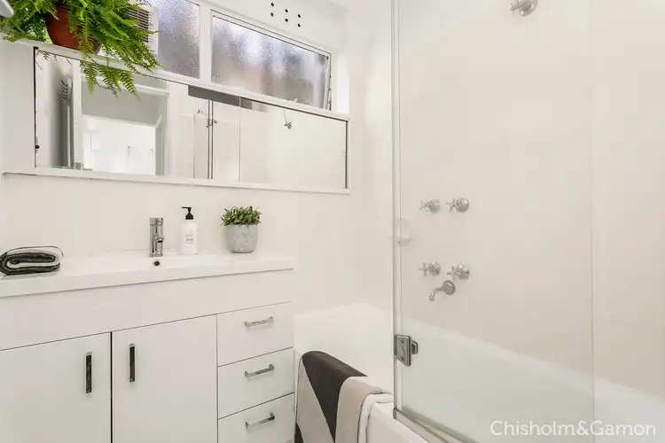 Sixth view of Homely apartment listing, 4/56 Byron Street, Elwood VIC 3184