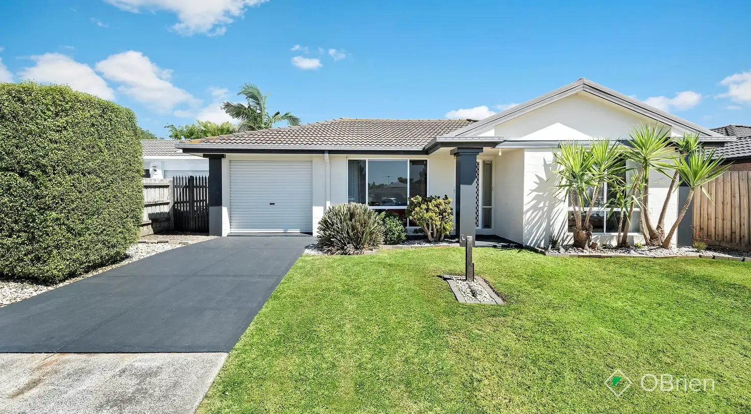 Main view of Homely house listing, 10 Lady Penrhyn Close, Cranbourne West VIC 3977