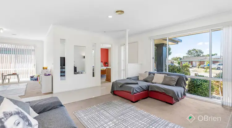 Fifth view of Homely house listing, 10 Lady Penrhyn Close, Cranbourne West VIC 3977