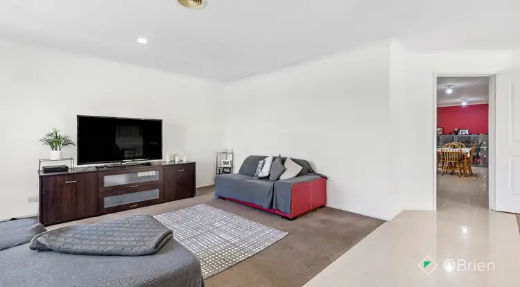 Sixth view of Homely house listing, 10 Lady Penrhyn Close, Cranbourne West VIC 3977
