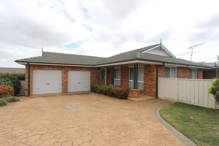 19 Oakwood Avenue, Goulburn NSW 2580
