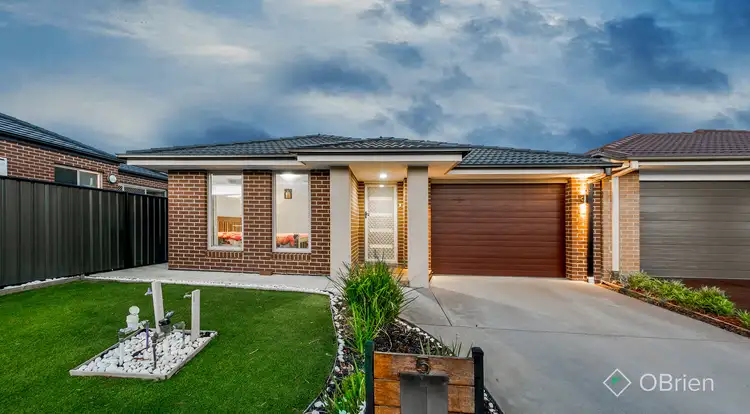 5 Elodea Way, Cranbourne North VIC 3977