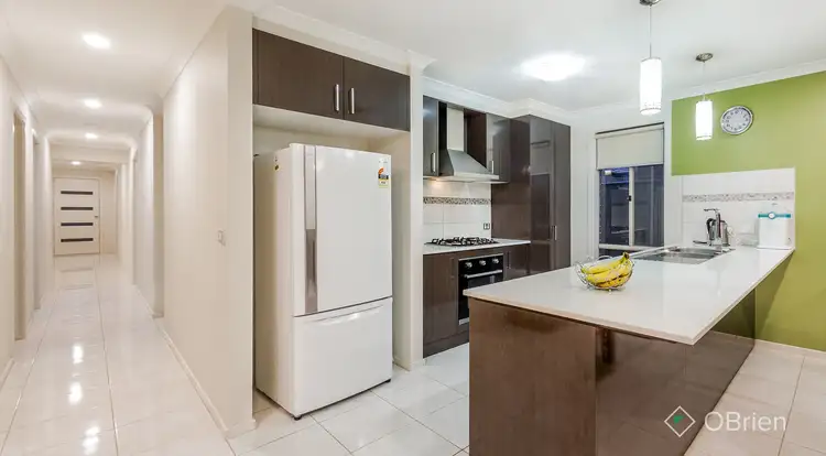 Sixth view of Homely house listing, 5 Elodea Way, Cranbourne North VIC 3977