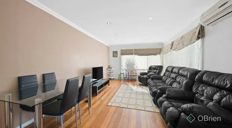 Main view of Homely unit listing, 1/25 St Davids Drive, Wantirna VIC 3152