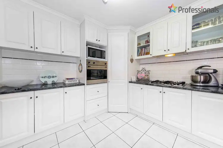 Fifth view of Homely house listing, 6 Sidney Place, Caroline Springs VIC 3023