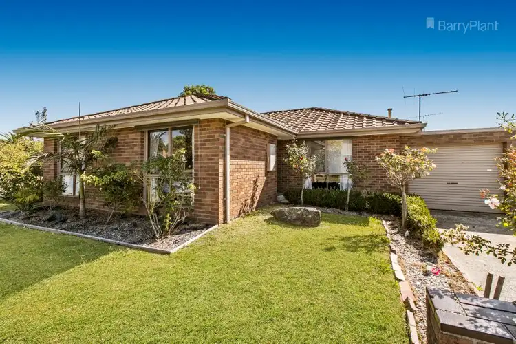 1/17 Lydia Mary Drive, Berwick VIC 3806