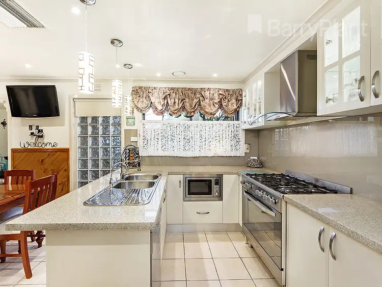Sixth view of Homely house listing, 33 Cumbernauld Crescent, Deer Park VIC 3023